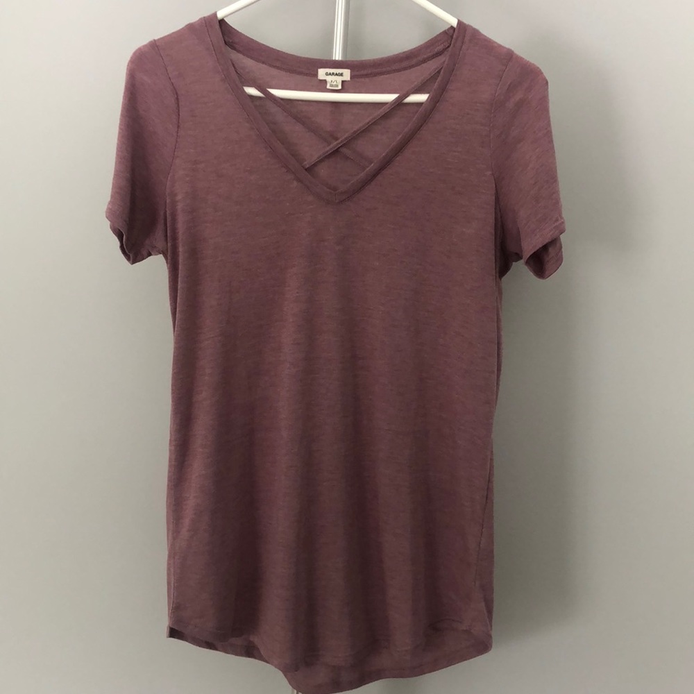 Garage Criss Cross V Neck T Shirt Sz P/S